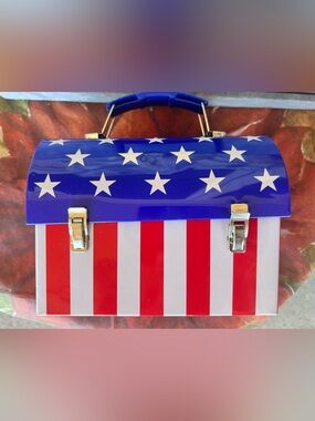 Patriotic Stars & Stripes Metal Box - 🇺🇸 Red,White & Blue